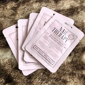 Kocostar nail therapy - new with box